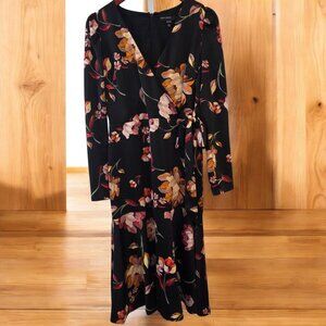 Maggy London Women's Black Floral Faux Wrap Midi Dress - Size 6